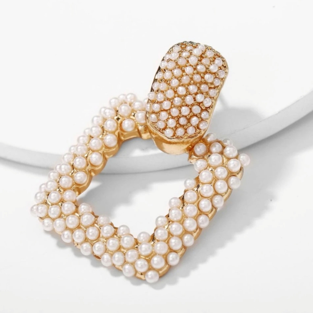 Pearl Square Drop Earrings - Picture 2 of 5